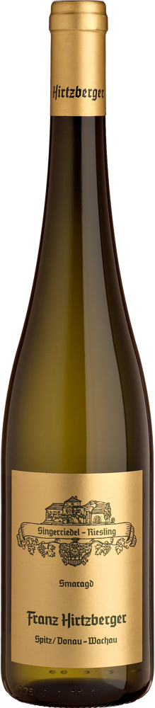 2022 Riesling Singerriedel, Smaragd, Franz Hirtzberger, Wachau bottle shot.